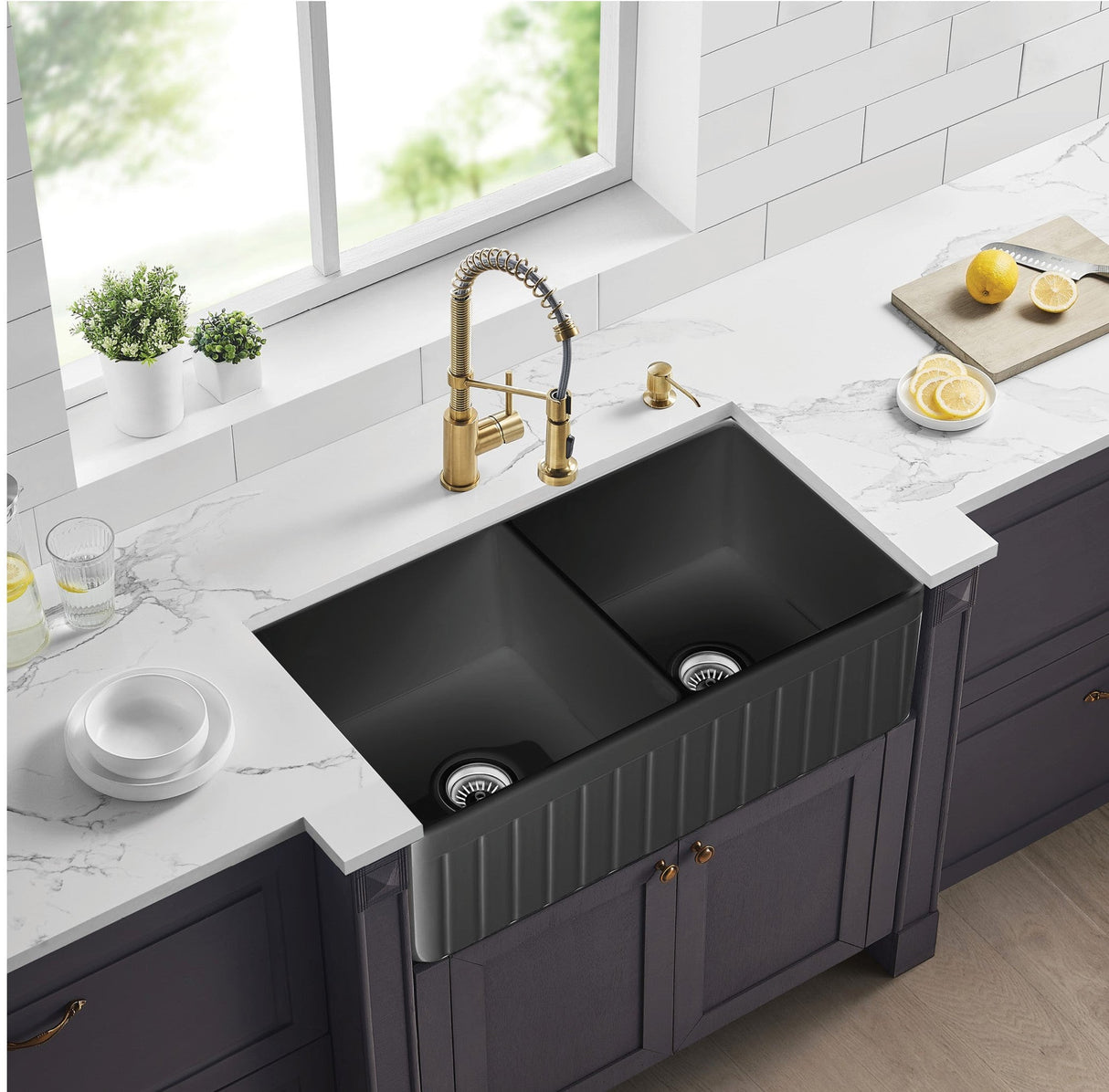 Greenwich Fireclay farmhouse double sinks 838*457*255mm (FCBD828-D-GW/MB) — detail 4