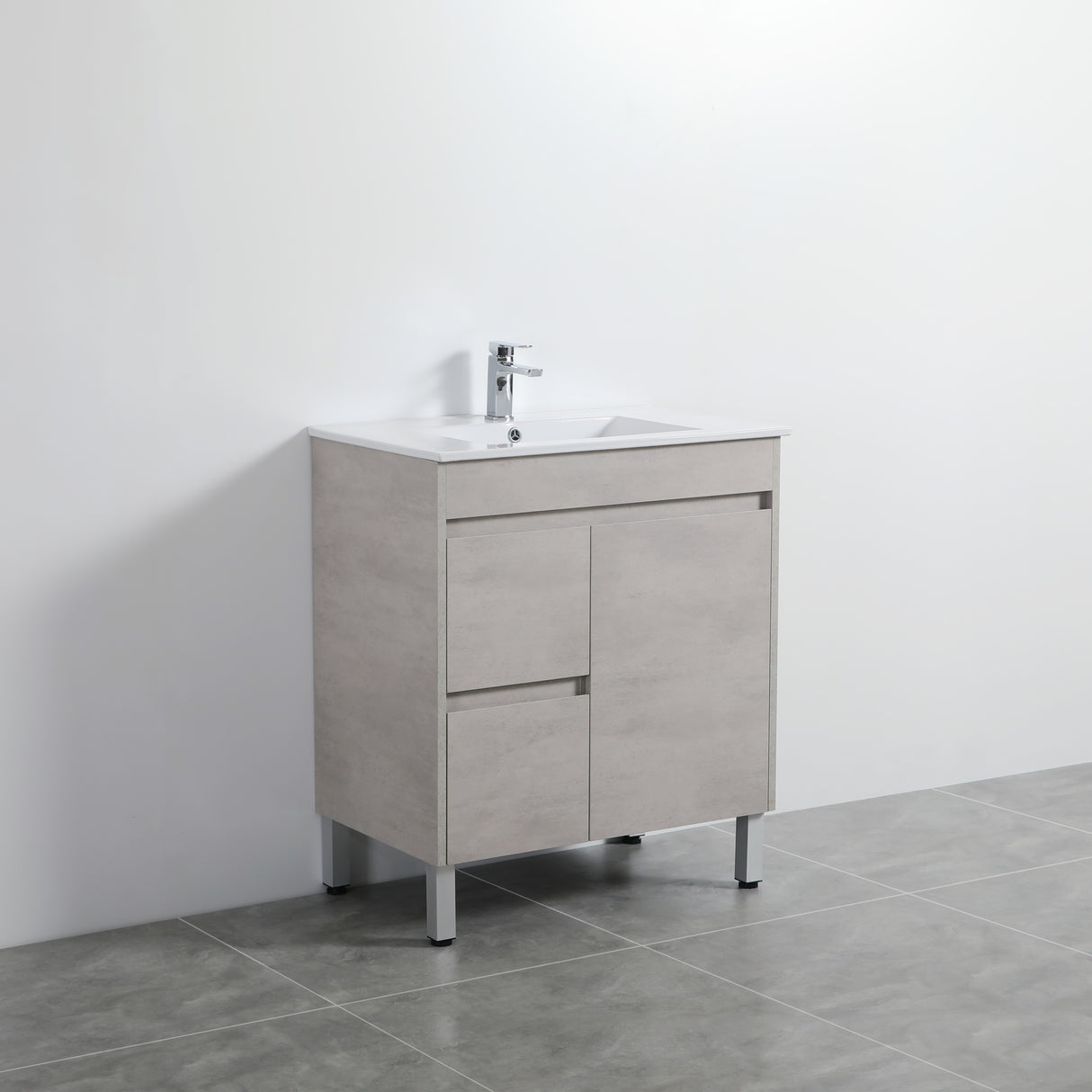 Nova Free-Standing Plywood Vanity NC74LLG — detail 2