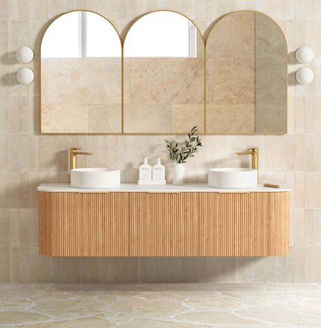 Bondi 1800mm Woodland Oak Fluted Curve Vanity with Cloudy Carrara Top — detail 2