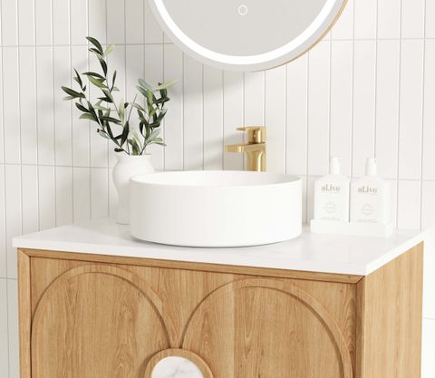 Laguna Mark II 600mm Woodland Oak Wall Hung Cabinet Only — detail 3