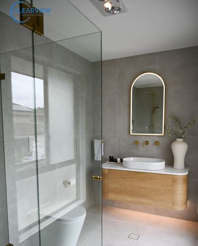 Bondi 1200mm Natural Oak Wall Hung Curve Cabinet Only — detail 4