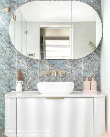 Bondi 1200mm Satin White Fluted Wall Hung Curve Cabinet Only — detail 8