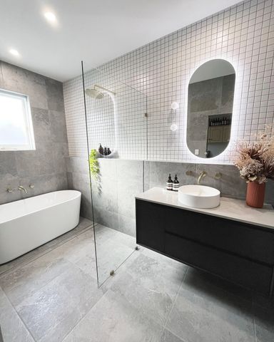 Byron 1200mm Black Oak Wall Hung Cabinet Only — detail 4