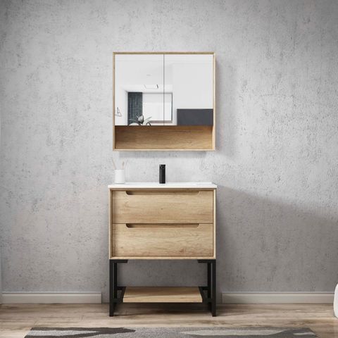 Byron 750x800 Natural Oak Shaving Cabinet — detail 3