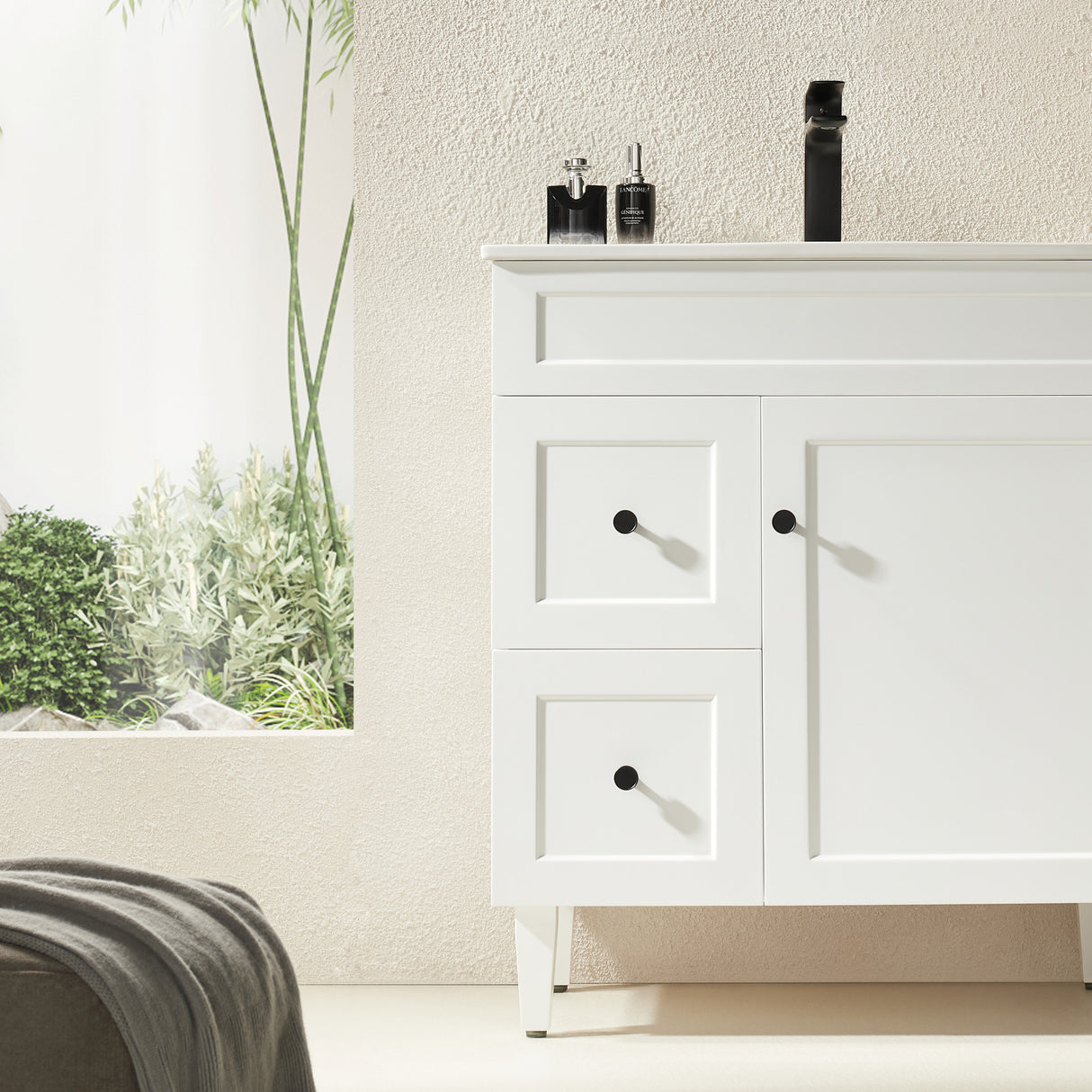 Harrington Free-Standing PVC Vanity CH74LL — detail 2