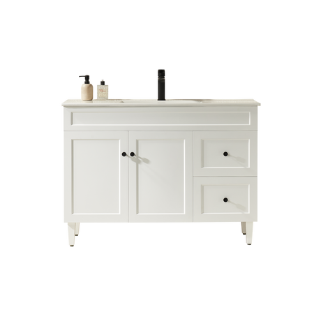 Harrington Free-Standing PVC Vanity CH124RL — detail 2