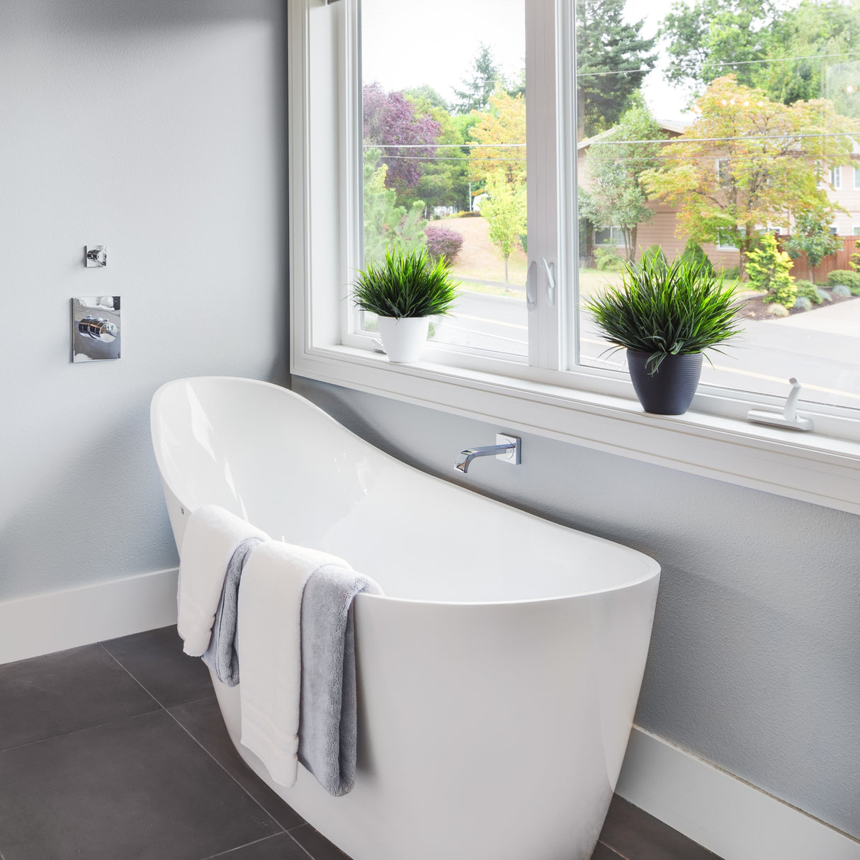 Evie EBT1500 Freestanding Bathtub
