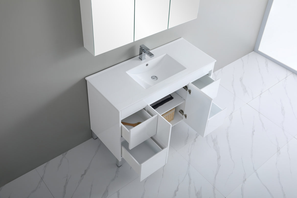 Polar Free-Standing PVC Vanity P124LG — detail 2