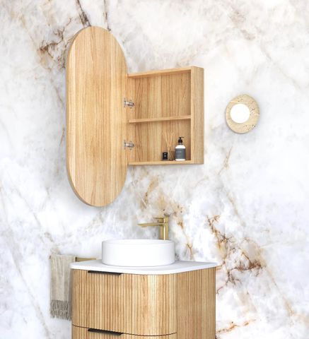 Noosa 900x450 Woodland Oak Shaving Cabinet — detail 3