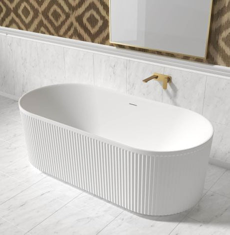 Attica Havana 1500 Matte White Fluted Bath with Overflow — detail 2