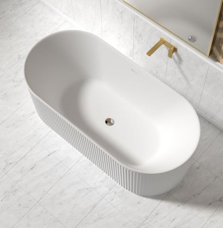 Attica Havana 1500 Matte White Fluted Bath with Overflow — detail 3