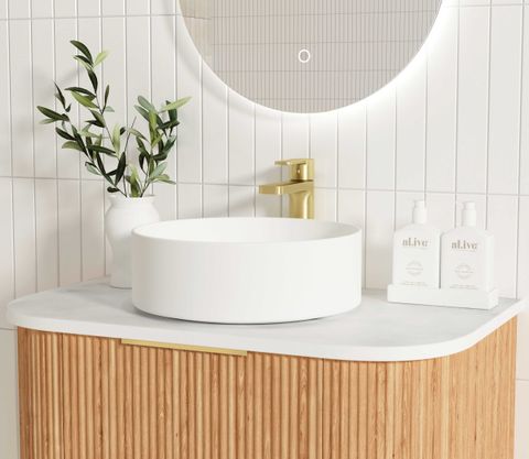 Bondi 750mm Woodland Oak Fluted Curve Cabinet Only — detail 3