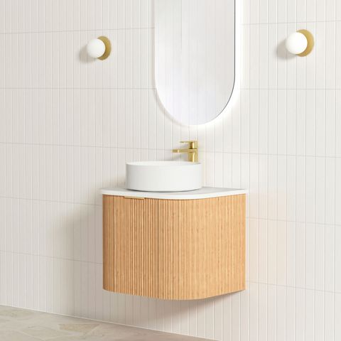 Bondi 600mm Woodland Oak Fluted Curve Vanity with Cloudy Carrara Top — detail 2