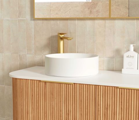 Bondi 1800mm Woodland Oak Fluted Curve Vanity with Cloudy Carrara Top — detail 4