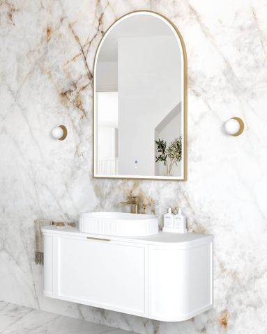 LED Archie 1200(H)x800(W) Gold Metal Frame Mirror — detail 2
