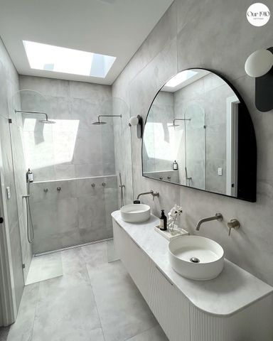 Bondi 1800mm Satin White Fluted Wall Hung Curve Cabinet — detail 6